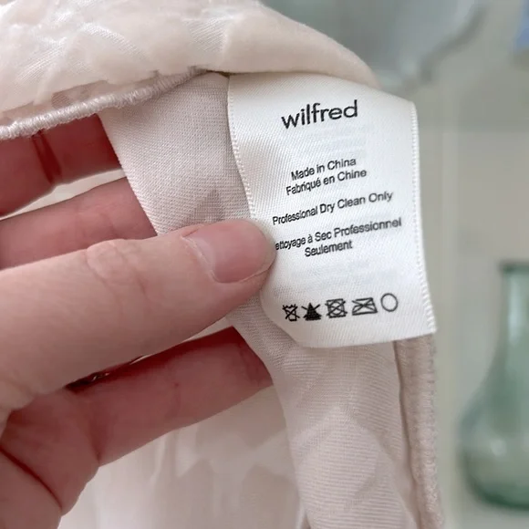 Wilfred Velvet Appliqué Top - Picture 3 of 5